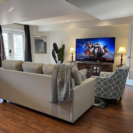 Cozy Lovely Ravine Facing Suite. Mississauga Bagian luar foto
