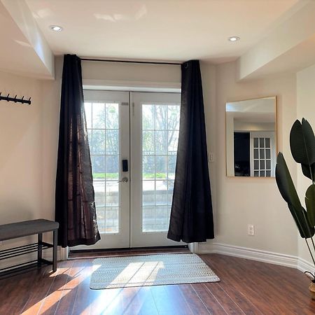 Cozy Lovely Ravine Facing Suite. Mississauga Bagian luar foto