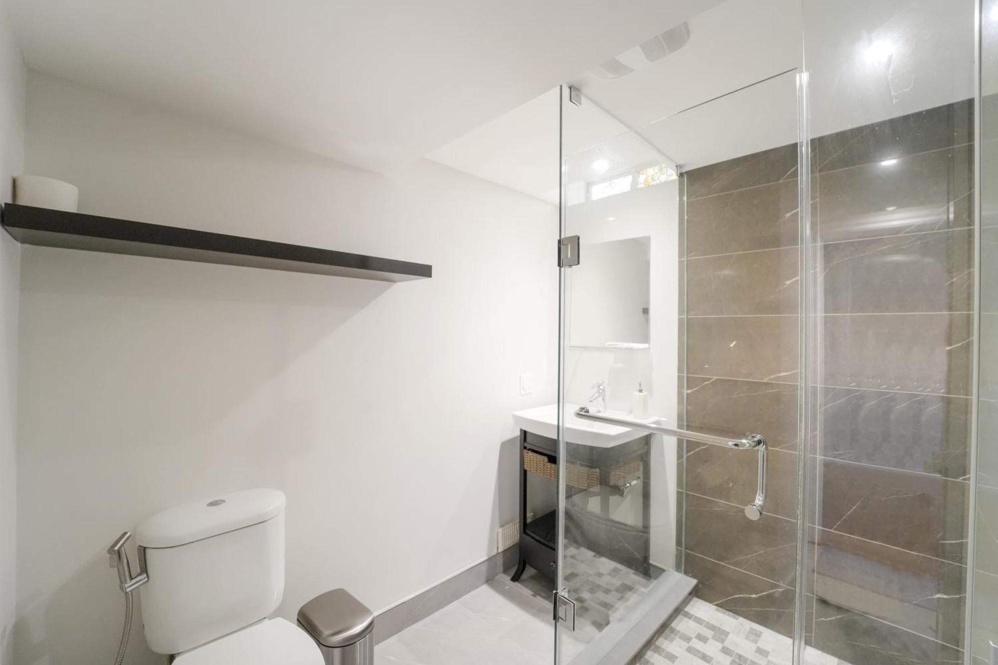 Cozy Lovely Ravine Facing Suite. Mississauga Bagian luar foto