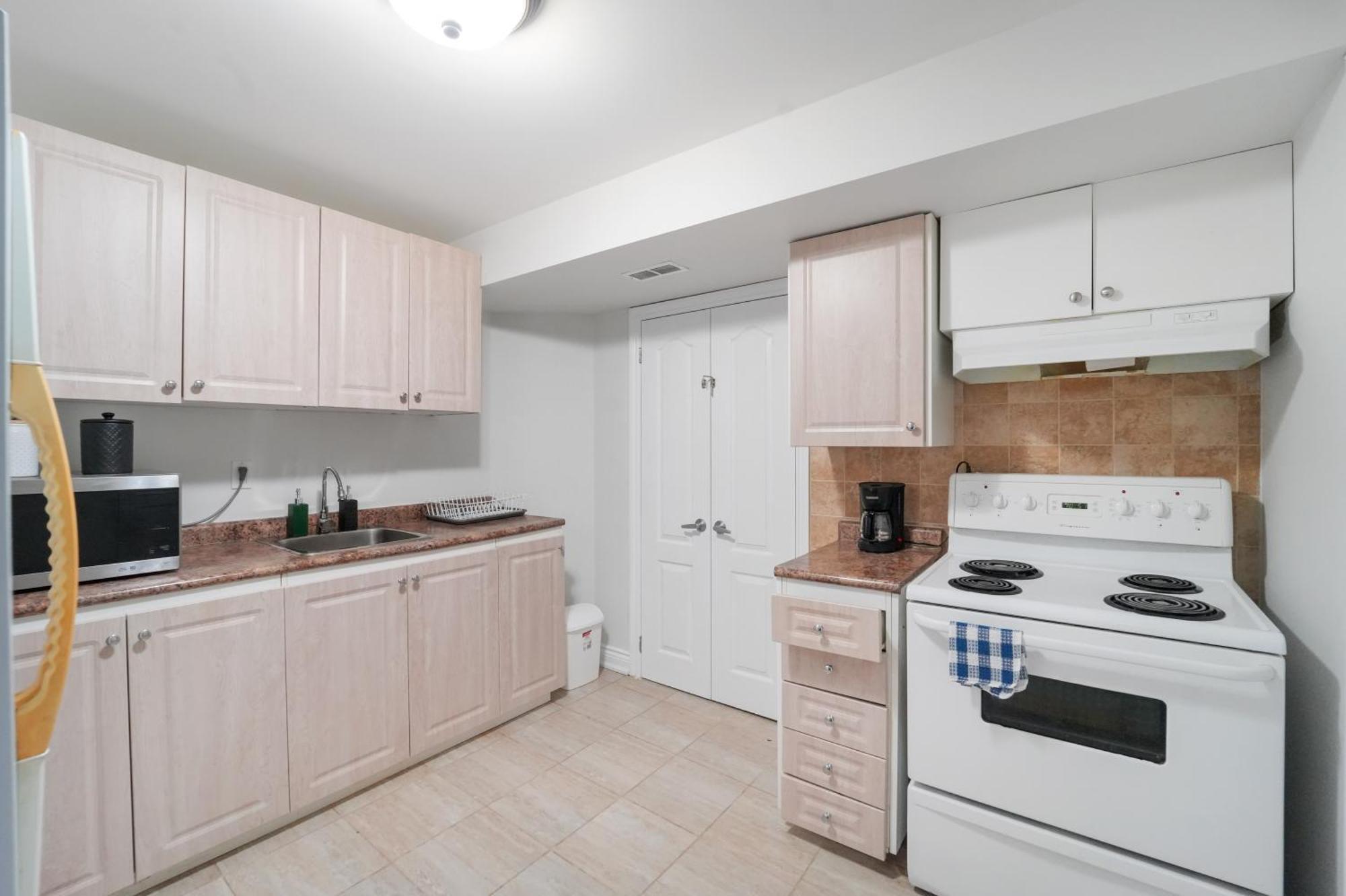 Cozy Lovely Ravine Facing Suite. Mississauga Bagian luar foto
