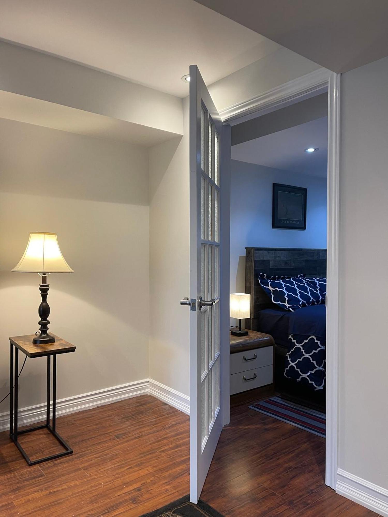 Cozy Lovely Ravine Facing Suite. Mississauga Bagian luar foto