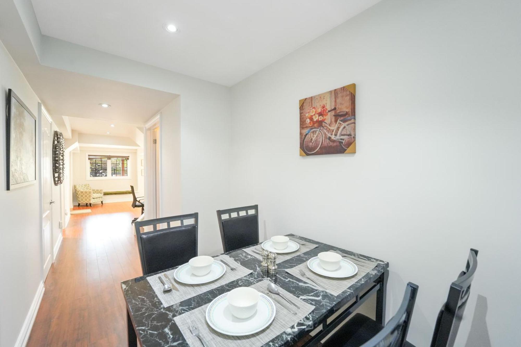 Cozy Lovely Ravine Facing Suite. Mississauga Bagian luar foto