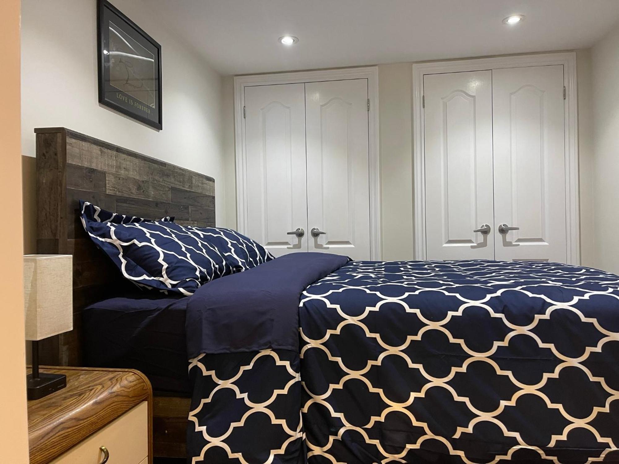 Cozy Lovely Ravine Facing Suite. Mississauga Bagian luar foto