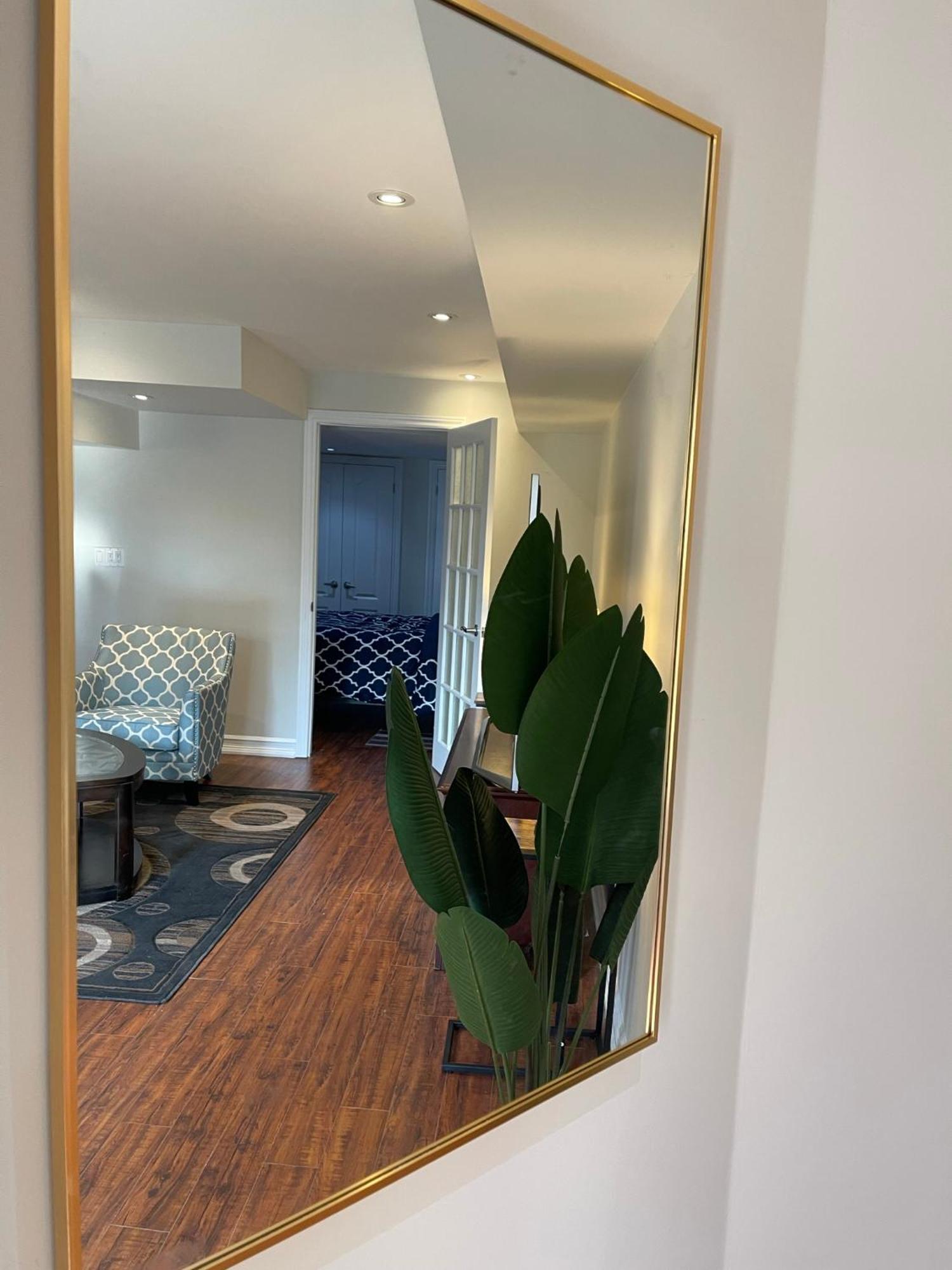 Cozy Lovely Ravine Facing Suite. Mississauga Bagian luar foto